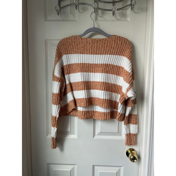 American Eagle Cropped Stripped Sweater - Medium - Picture 4 of 4